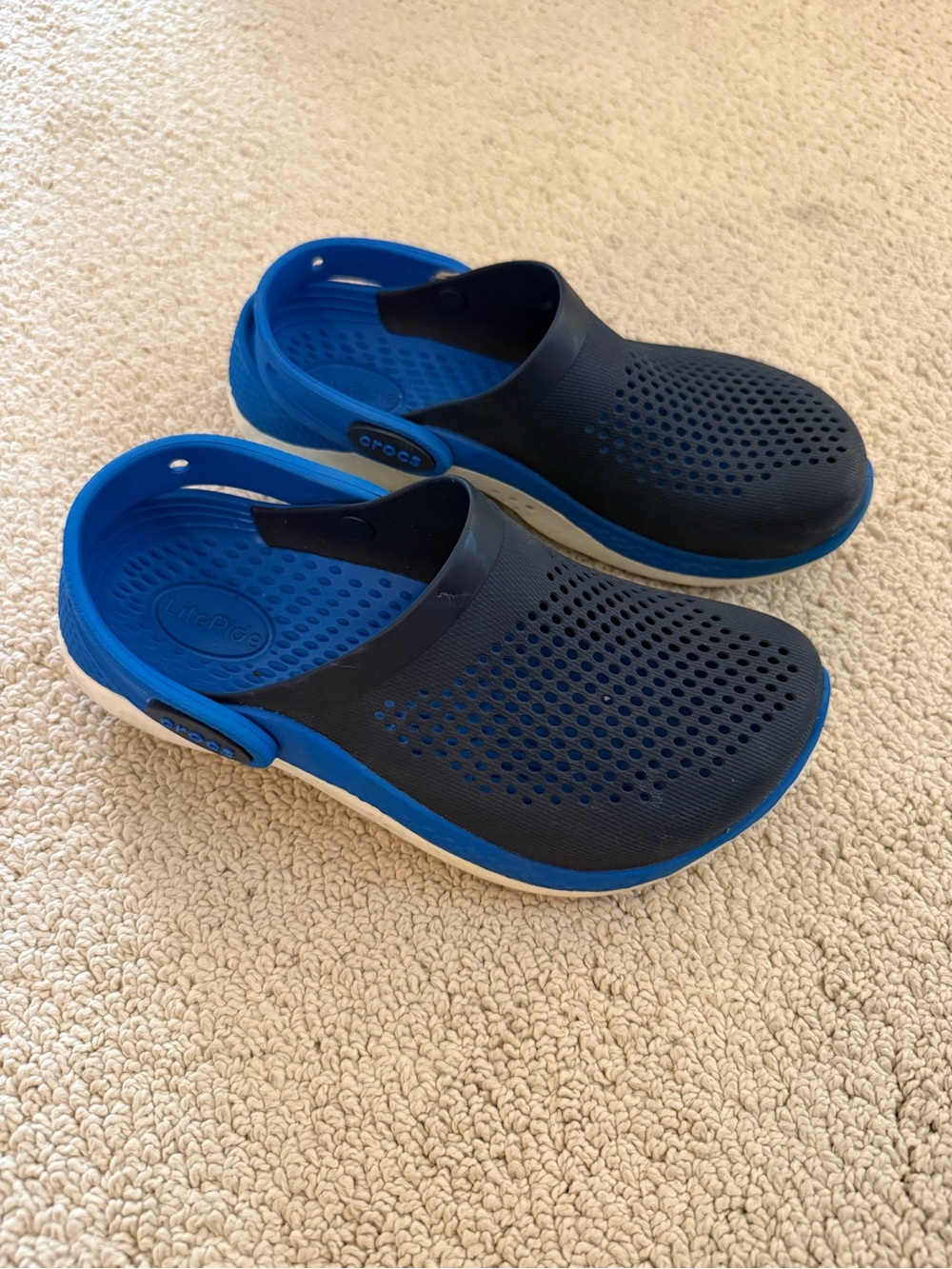CROCS Kids Navy and Bright Blue Vented Clog
